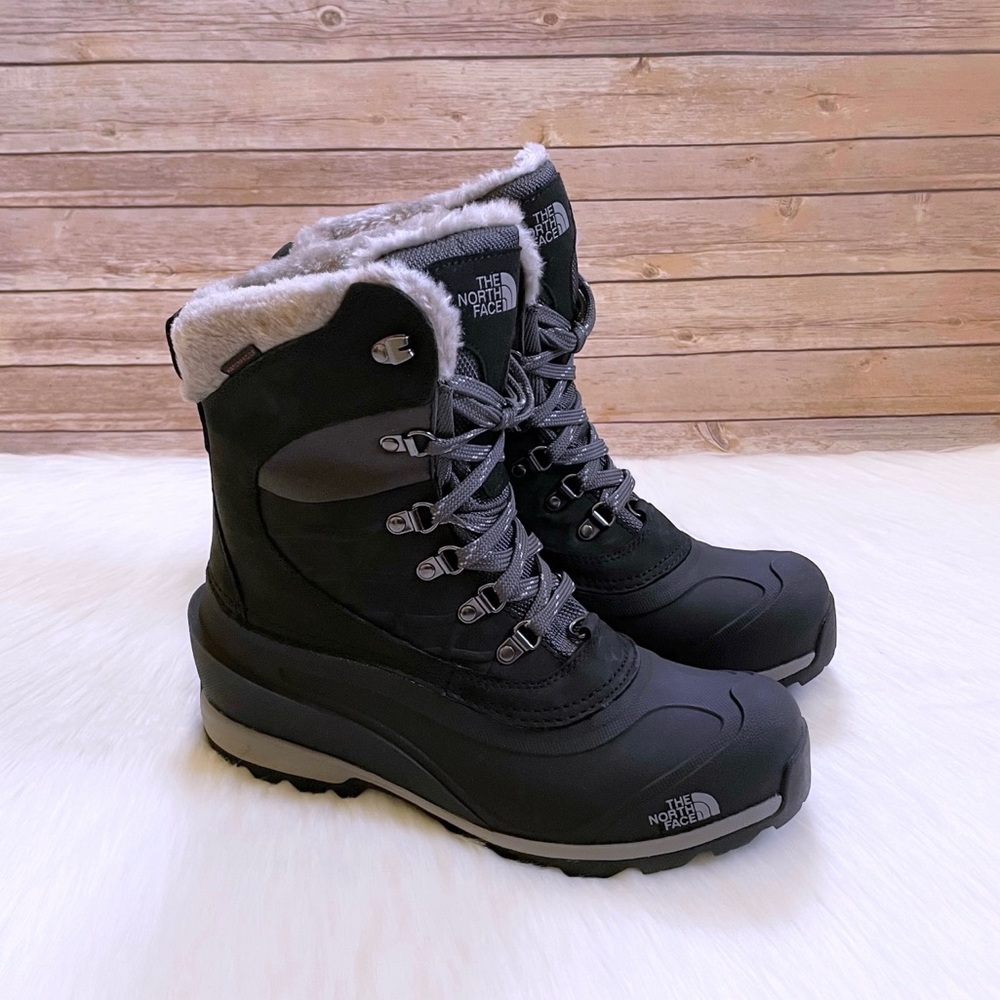 The North Face Women’s Chilkat 400 Waterproof Snow Boots